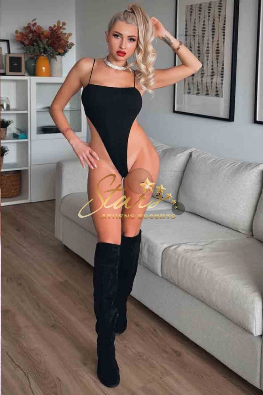 INTERNATIONAL-ESCORTS-GIRLS-ELINA-firdt