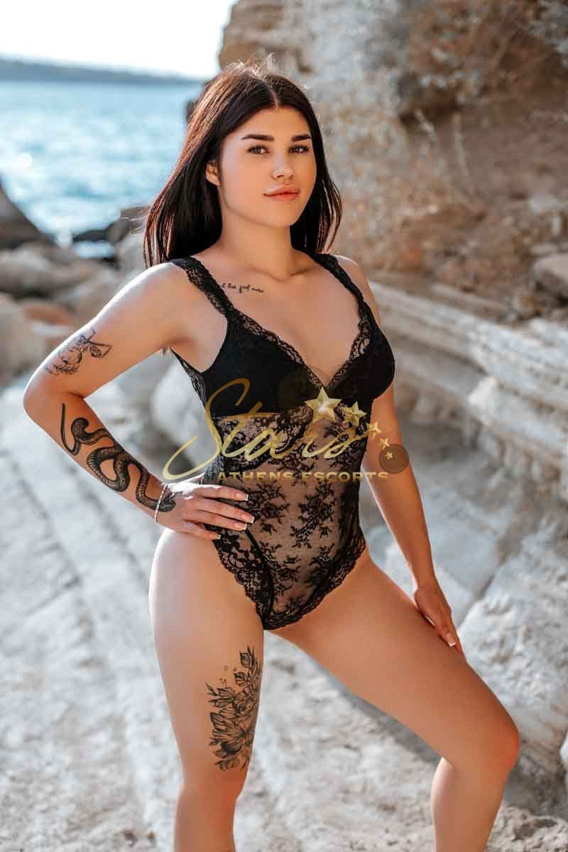 AMELIA-ATHENS-ESCORT-STARS