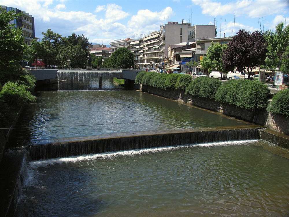 escorts τρίκαλα